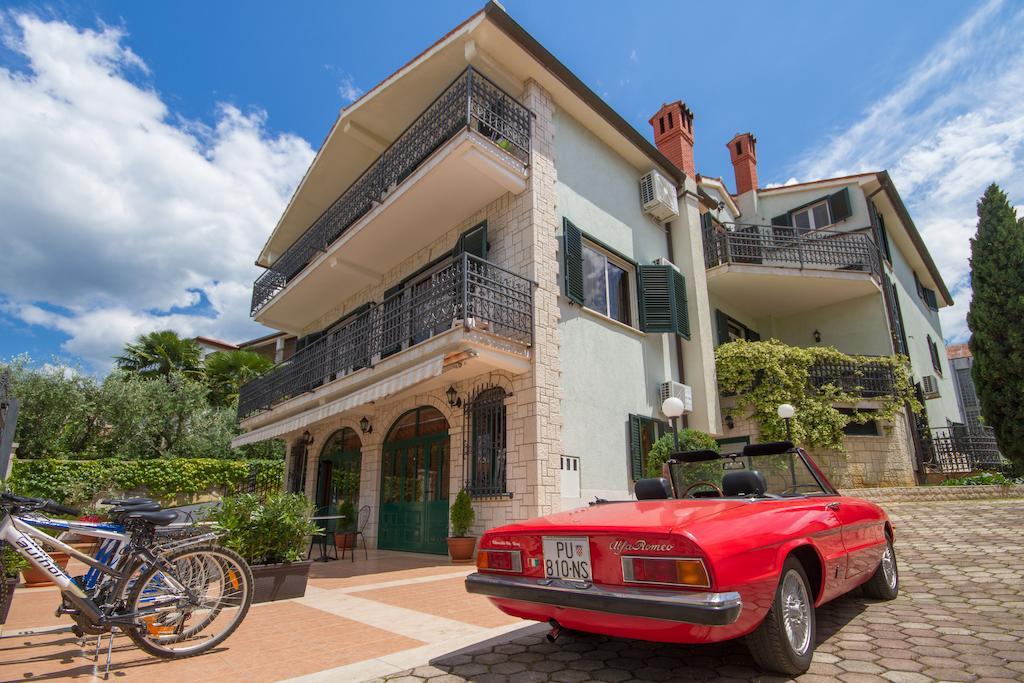 Villa Sveta Eufemija - Bed And Breakfast 로비니 외부 사진