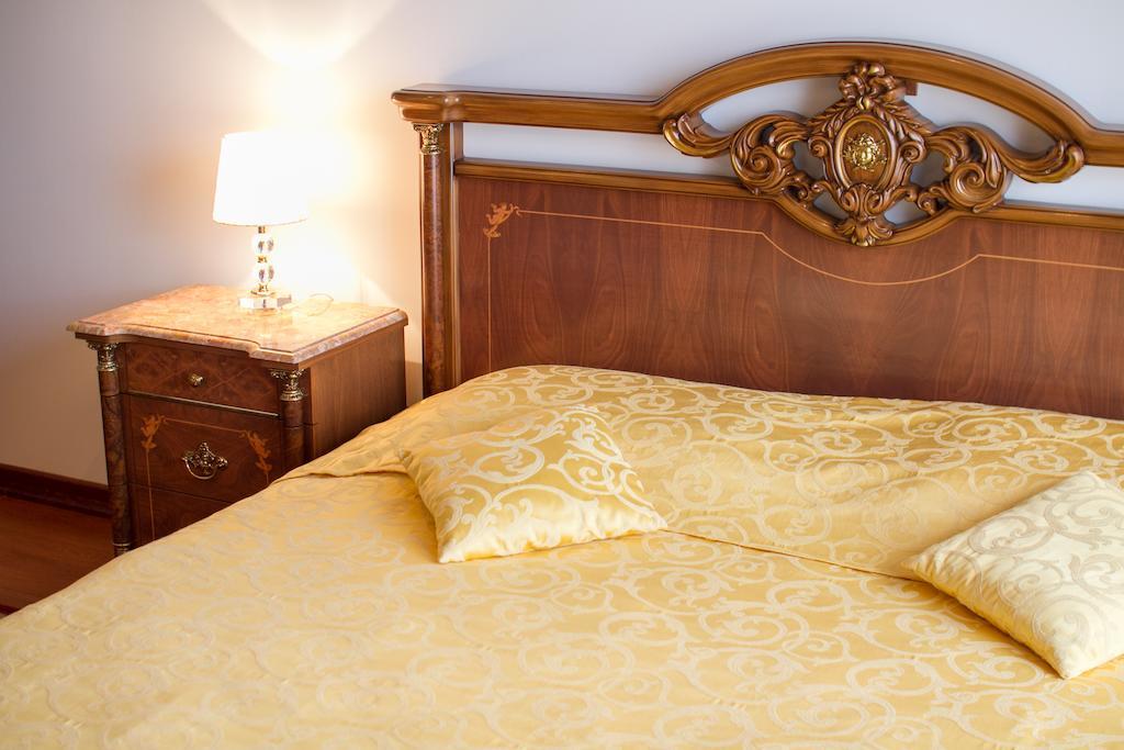 Villa Sveta Eufemija - Bed And Breakfast 로비니 객실 사진